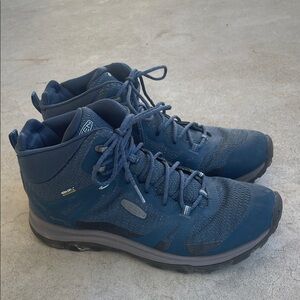 Keen Women's 9.5 Blue Hiking Shoes